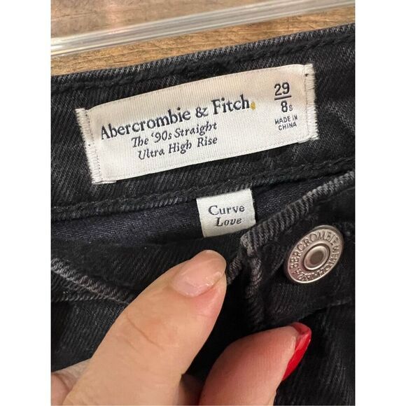 Abercrombie & Fitch NWT 90s Straight High Rise Jeans Faux Leather sz 29 / 8S - Picture 4 of 9